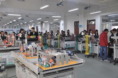 新装100个感应水龙头、配酒精防爆箱——东莞市信息技术学校已做好全面技术开发准备